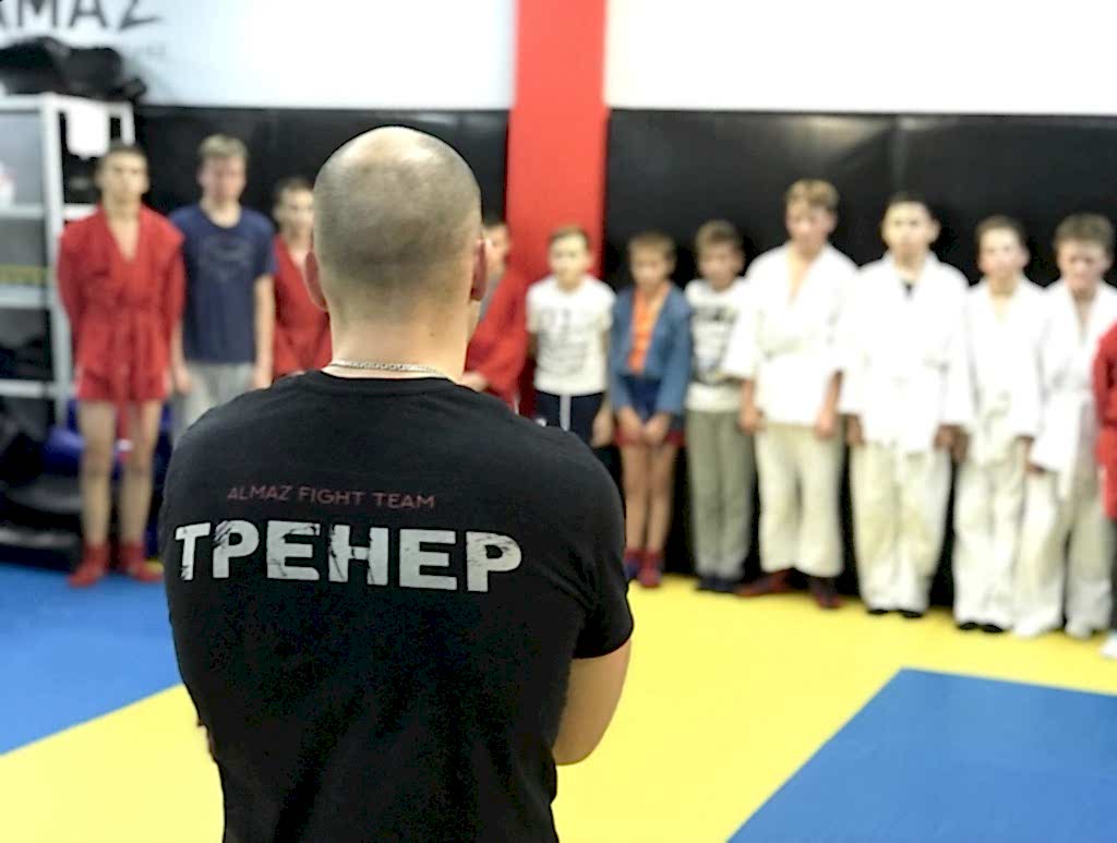 Тренировки по смешанным единоборствам для детей и подростков - Приморский район